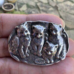 VTG Kittens Sterling Silver Brooch Repousse Relief‎ Scene 4 Kittens Cats 11.6g
